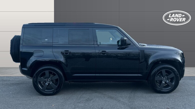 Land Rover Defender 3.0 D250 X-Dynamic HSE 110 5dr Auto Diesel Estate